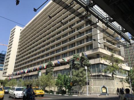 اعتراض تشكل های ایثارگری به عدم اختصاص ظرفیت استخدام فرزندان شهدا