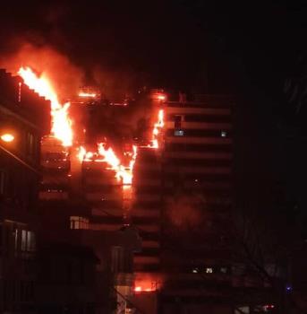پخش زنده تصاویر آتشسوزی بیمارستان گاندی از شبکه خبر ۲