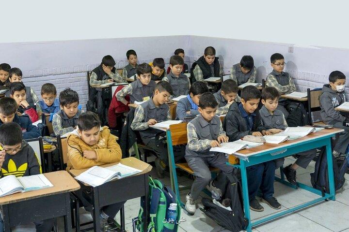 همکاری بنیاد علوی و صندوق بیمه روستاییان برای تحصیل دانش آموزان محروم