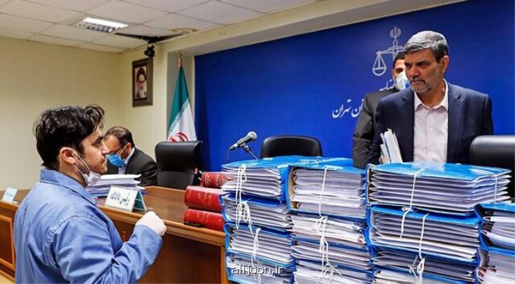 با یك لغزش عاقبت آدم به باد می رود